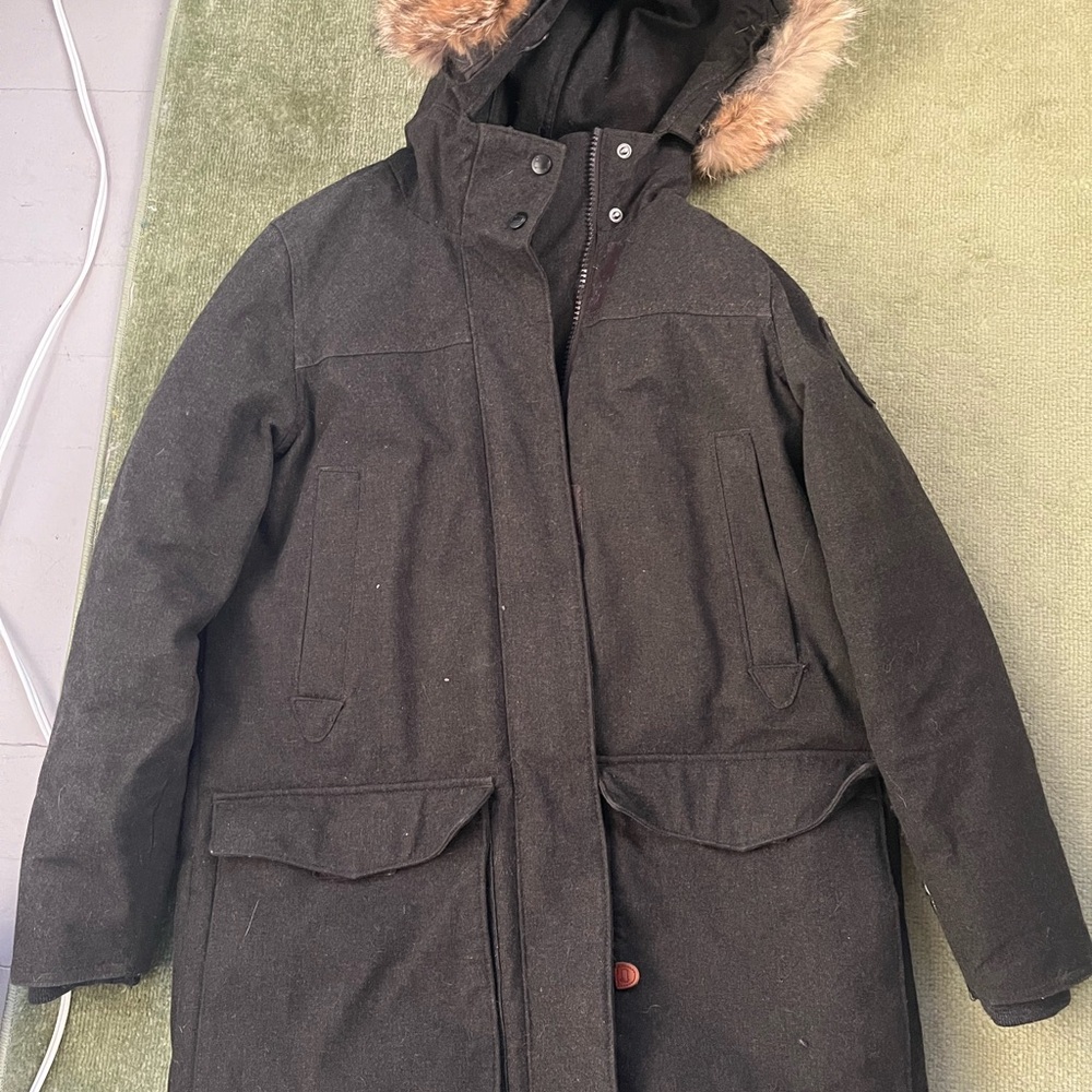 Dark Green Woolrich Parka with hood